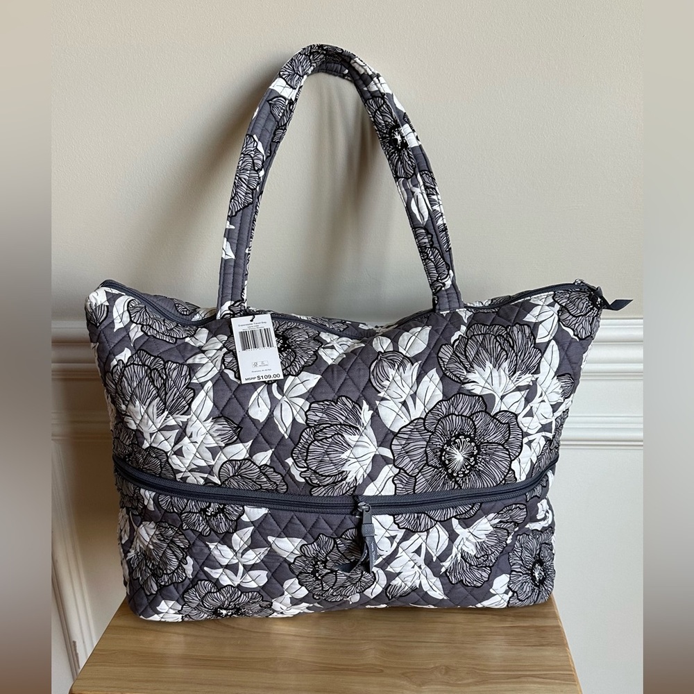 NWT Quilted Cotton Vera Bradley Expandable Travel Bag ~ Moon Shadow Meadow